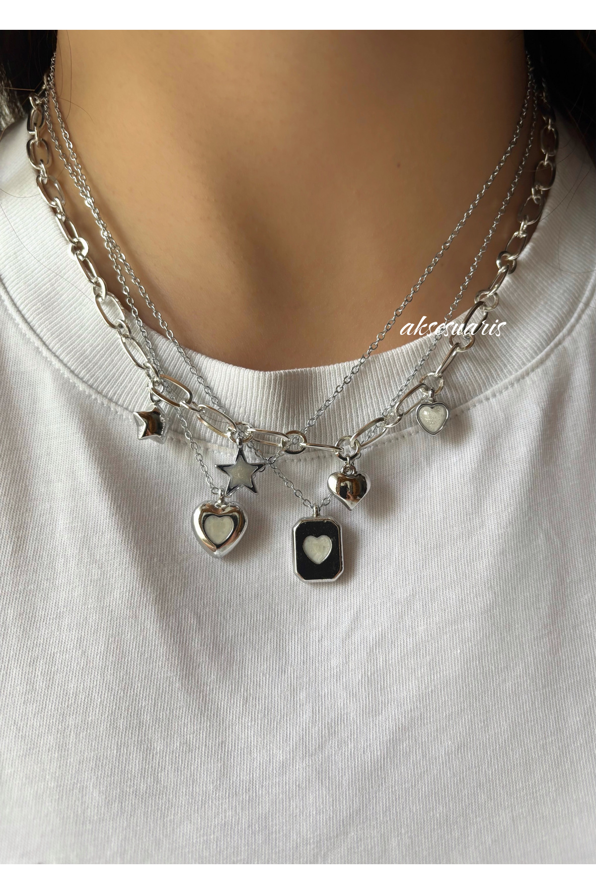 aksesuaris 3'lü Gold Kalpli Charm Kolye Set
