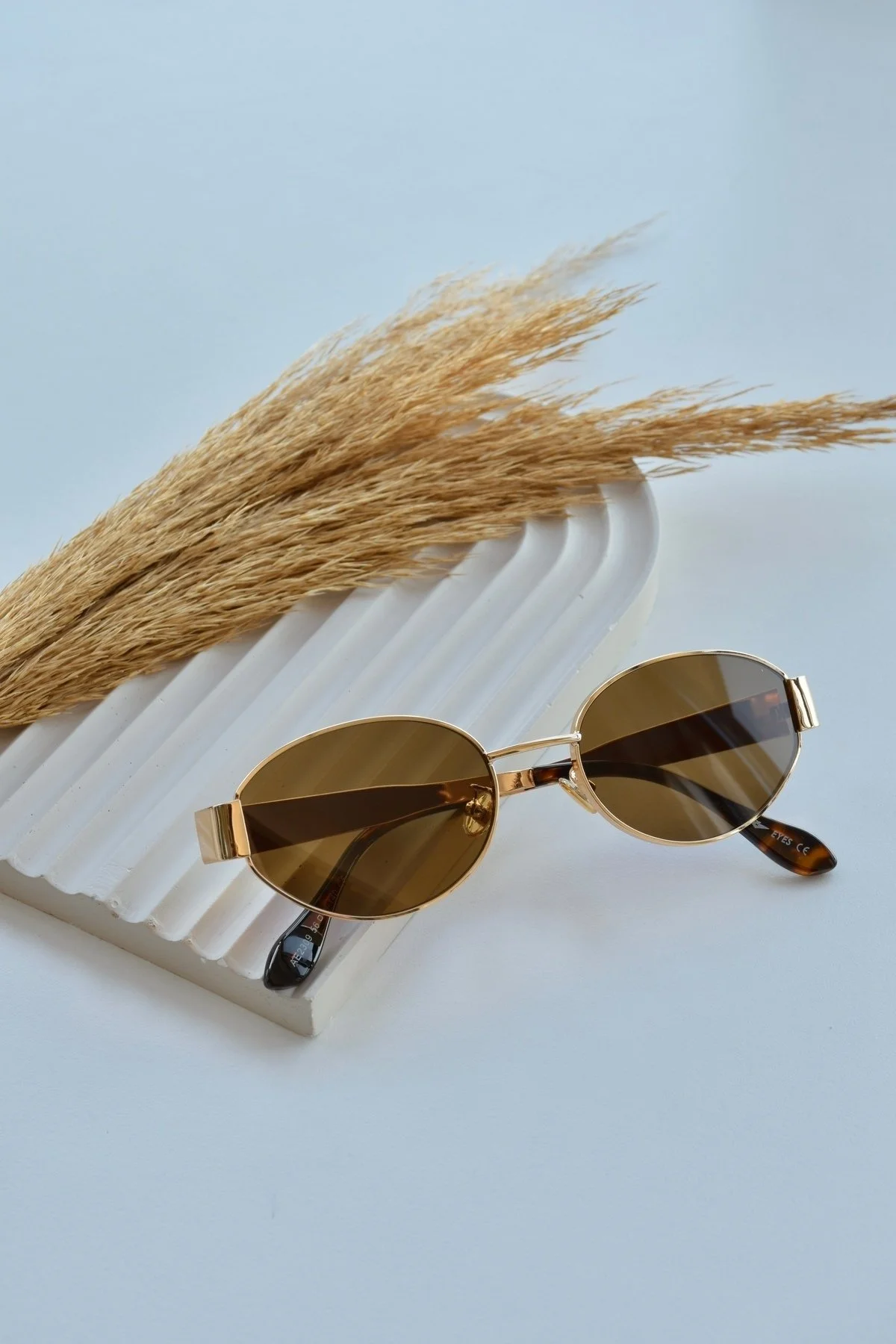 Alev 56 Ekartman Unisex Kadın Uv400 Korumalı Oval Gold Siyah NyIon Cam Metal Güneş Gözlüğü - Görsel 2