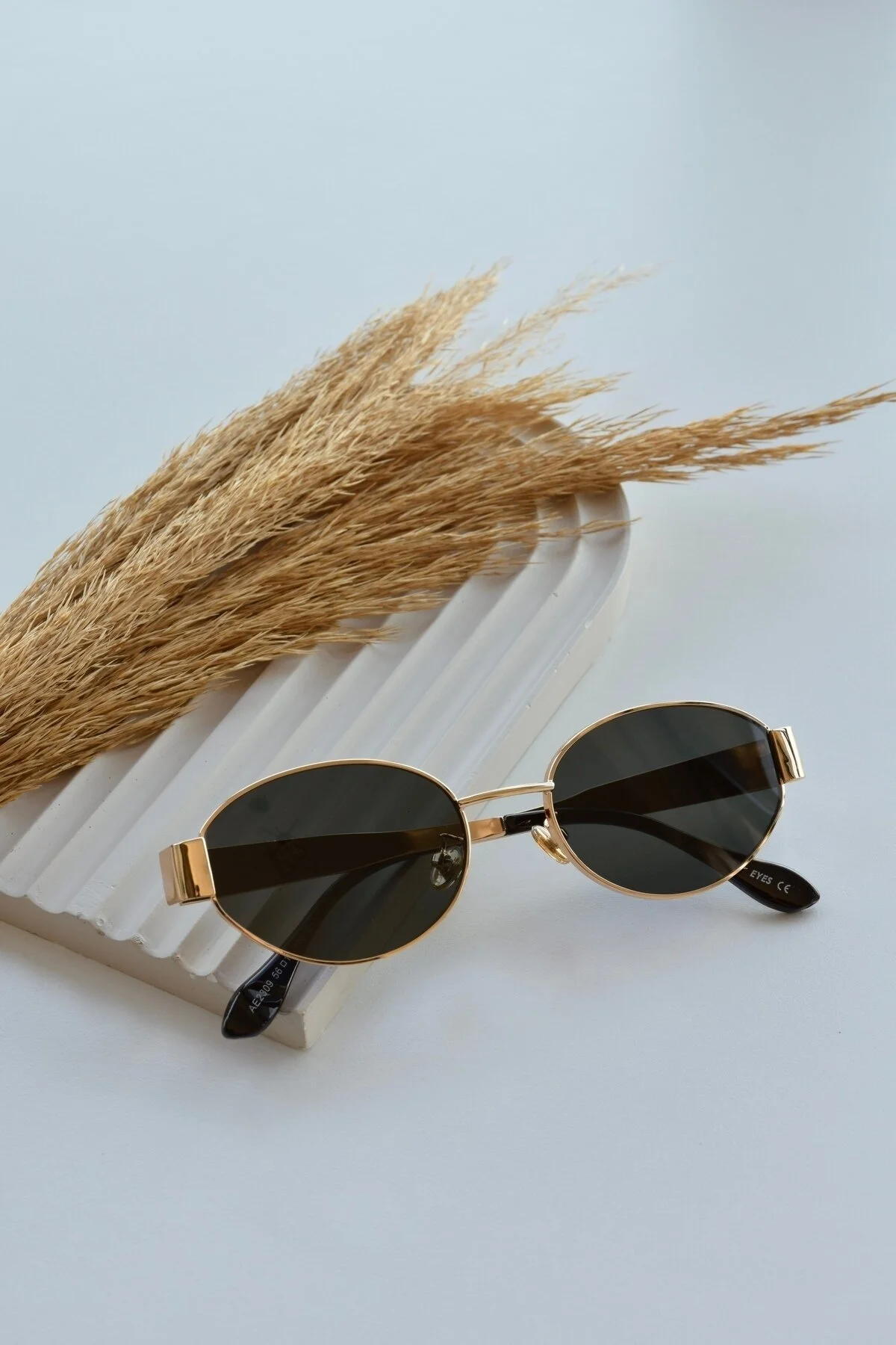 Alev 56 Ekartman Unisex Kadın Uv400 Korumalı Oval Gold Siyah NyIon Cam Metal Güneş Gözlüğü - Görsel 3
