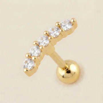 Altın Renkli Cerrahi Çelik Zirkon Taşlı Kavisli Tragus Piercing – Helix, Kıkırdak (1 adet)