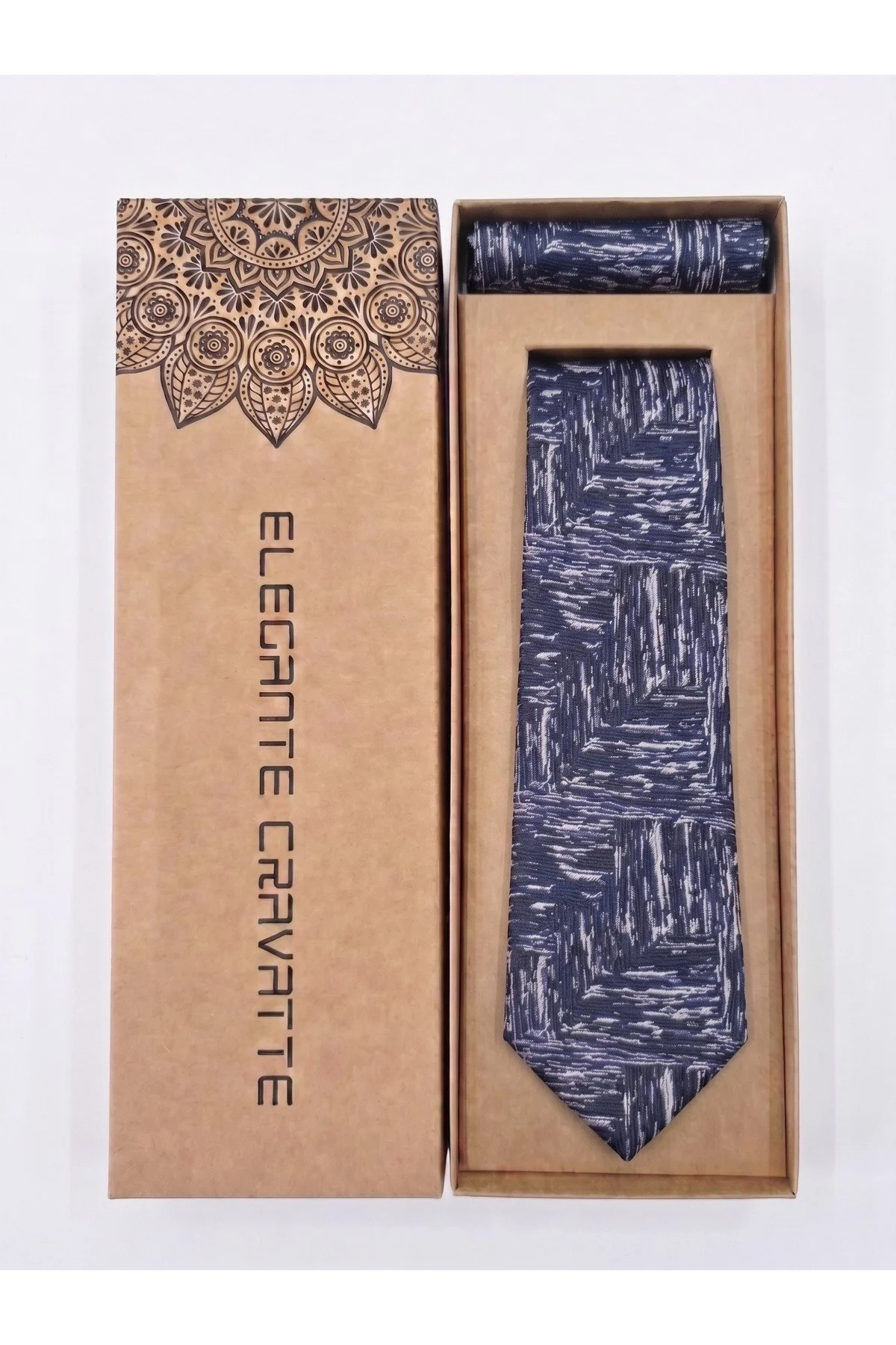 Erkek Jakarlı Dokuma Kravat Seti - 7cm Model, Cep Mendili & Özel Kutulu - Görsel 3