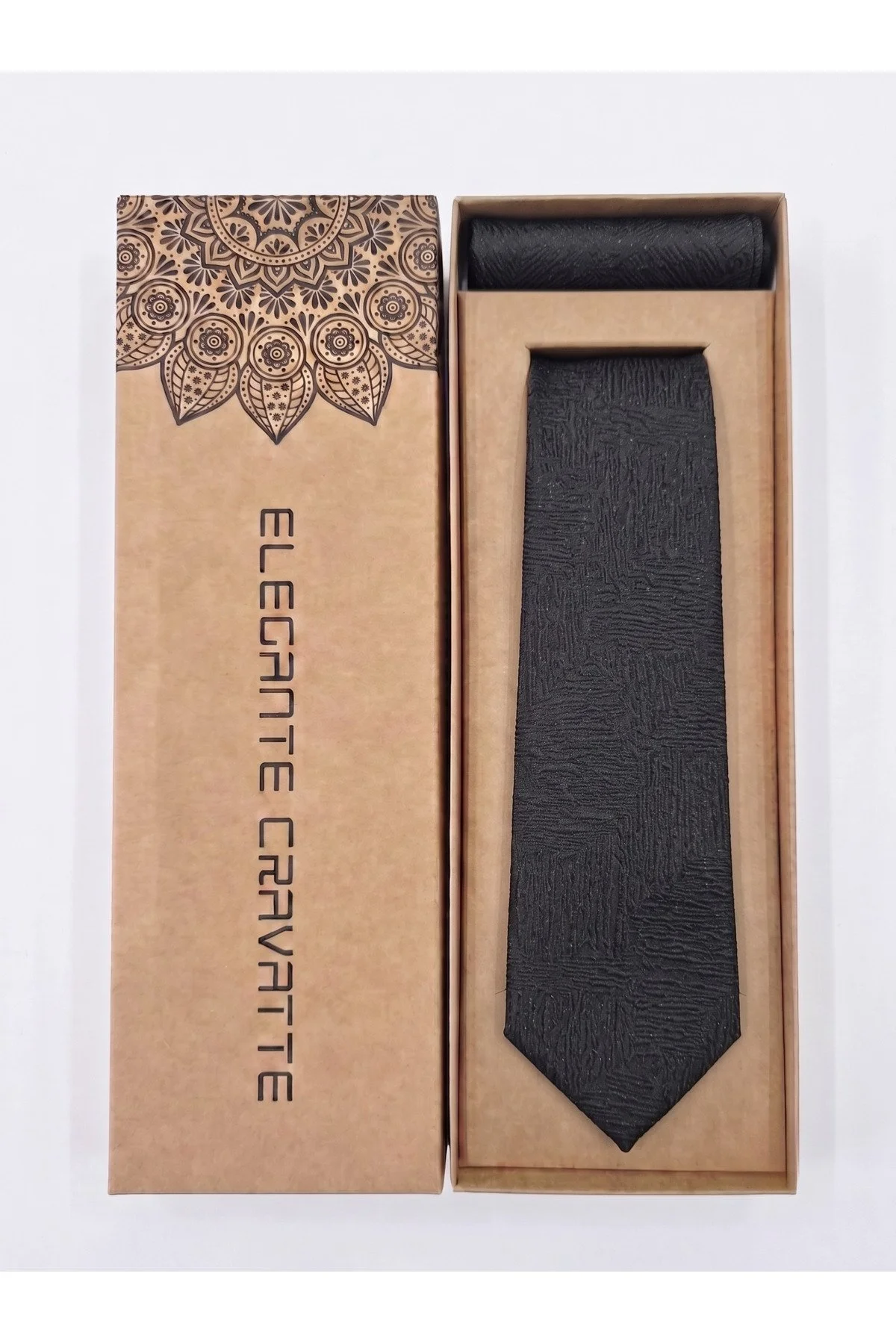 Erkek Jakarlı Dokuma Kravat Seti - 7cm Model, Cep Mendili & Özel Kutulu - Görsel 4