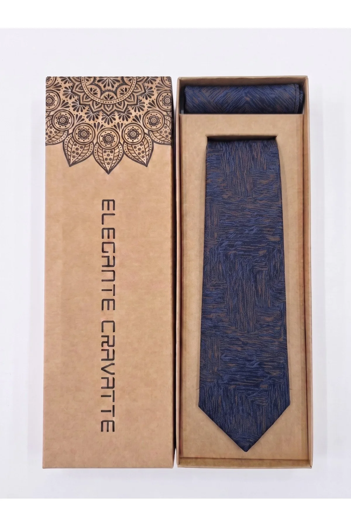 Erkek Jakarlı Dokuma Kravat Seti - 7cm Model, Cep Mendili & Özel Kutulu - Görsel 7