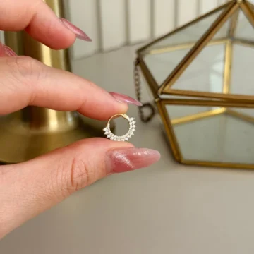 Gümüş Çelik Sıralı Büyük Zirkon Taşlı Septum Daith Helix Lobe Uyumlu Piercing