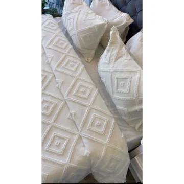 Iskandinav Çift Kişilik Yatak Örtüsü Ekru 250X260 ve 2 Adet Yastık