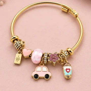 Kadın Gold Pembe Mineli Araba ve Kahve Charmlı Bileklik