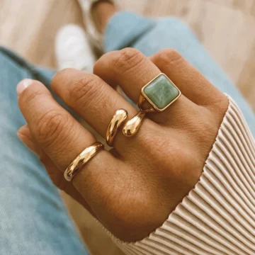 Kadın Gold Renk Yeşil Taşlı 3'lü Kombin Yüzük Seti (Kutuyla Gönderilir)