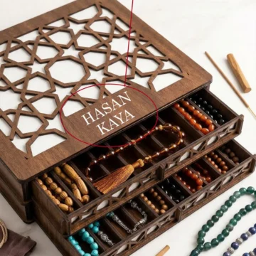 Kişiye Özel Ahşap Tesbih Kutusu 2 Katlı Tesbih Kapasiteli İslami Desenli Tesbih Saklama Kutusu (ince tesbihler için ideal) TDC001