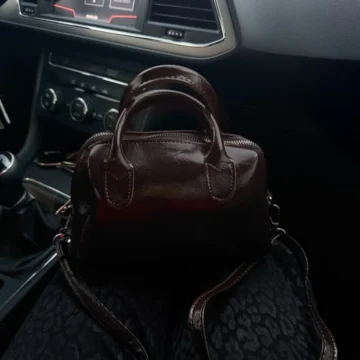 Koyu Kahverengi Suni Deri Tek Bölmeli Fermuarlı Ayarlanabilir Askılı El Kolve Omuz Çantası