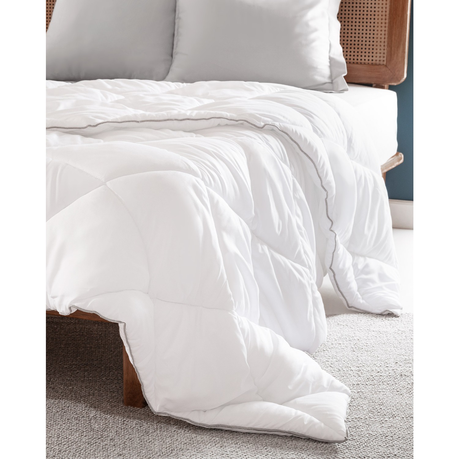 Leonce Tek Kişilik Micro Yorgan Beyaz 150 x 210 cm Polyester Hafif ve Yumuşak - Görsel 4