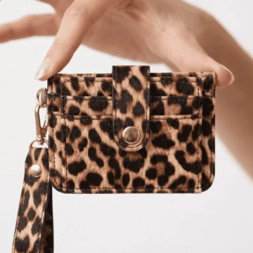 Leopar Desenli Bilek Askılı Çıtçıtlı Kartlık & Cüzdan