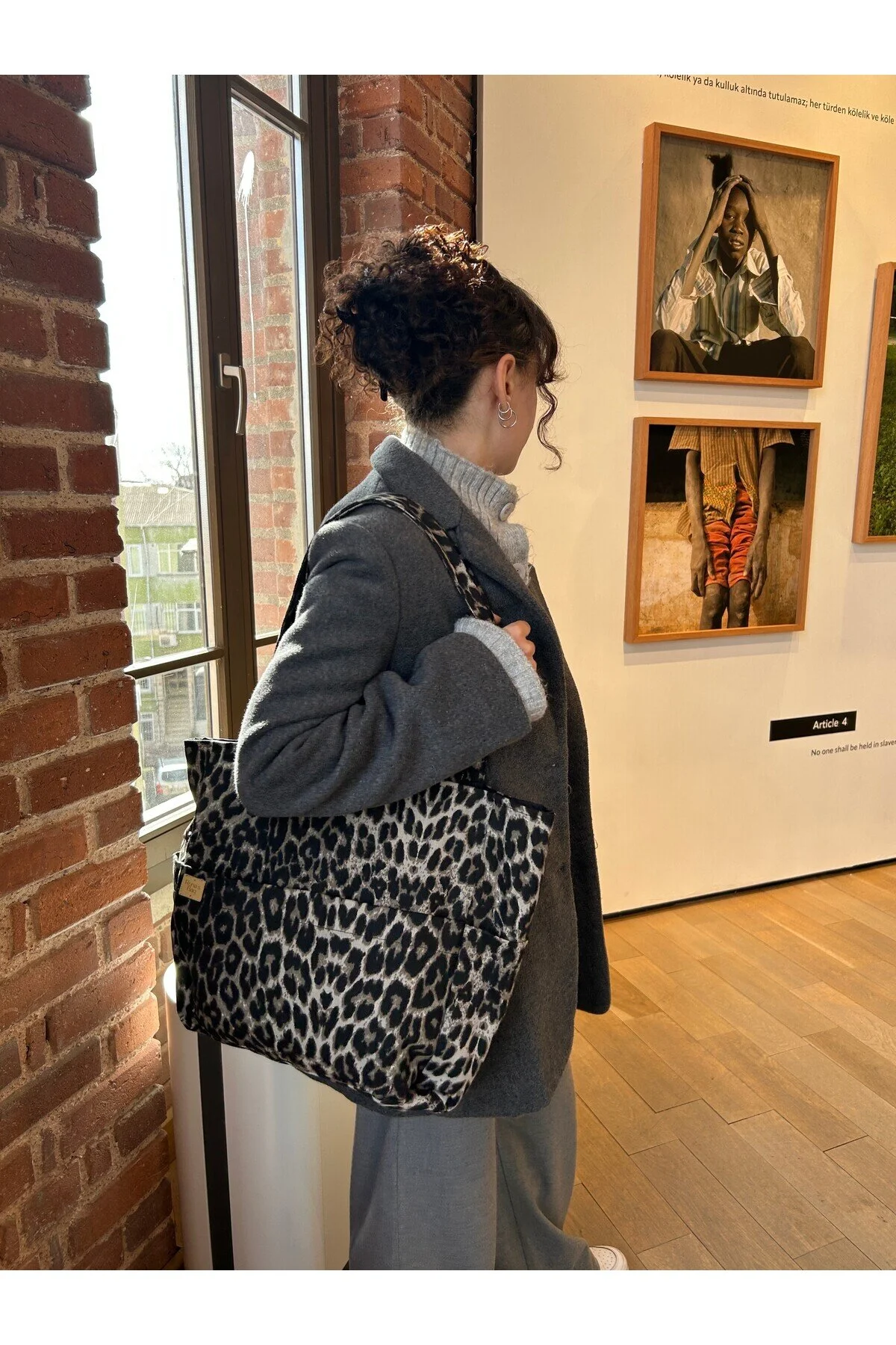 Leopar Desenli Geniş Hacimli Çok Cepli Tote Bag - Görsel 8