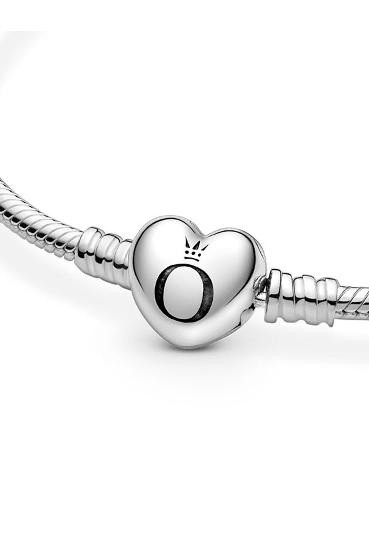 Pandora Moments Kalp Klipsli 925 Ayar Gümüş Yılan Zinciri Bileklik Charm Uyumlu