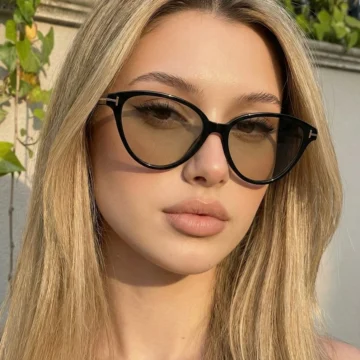 RW Sofy Cat Eye Siyah NUDE Cam Aksesuarlı Kadın Güneş | UV400 Koruma | 50 Ekartman