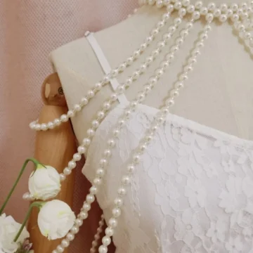 Sindy el yapımı inci vücut kolyesi