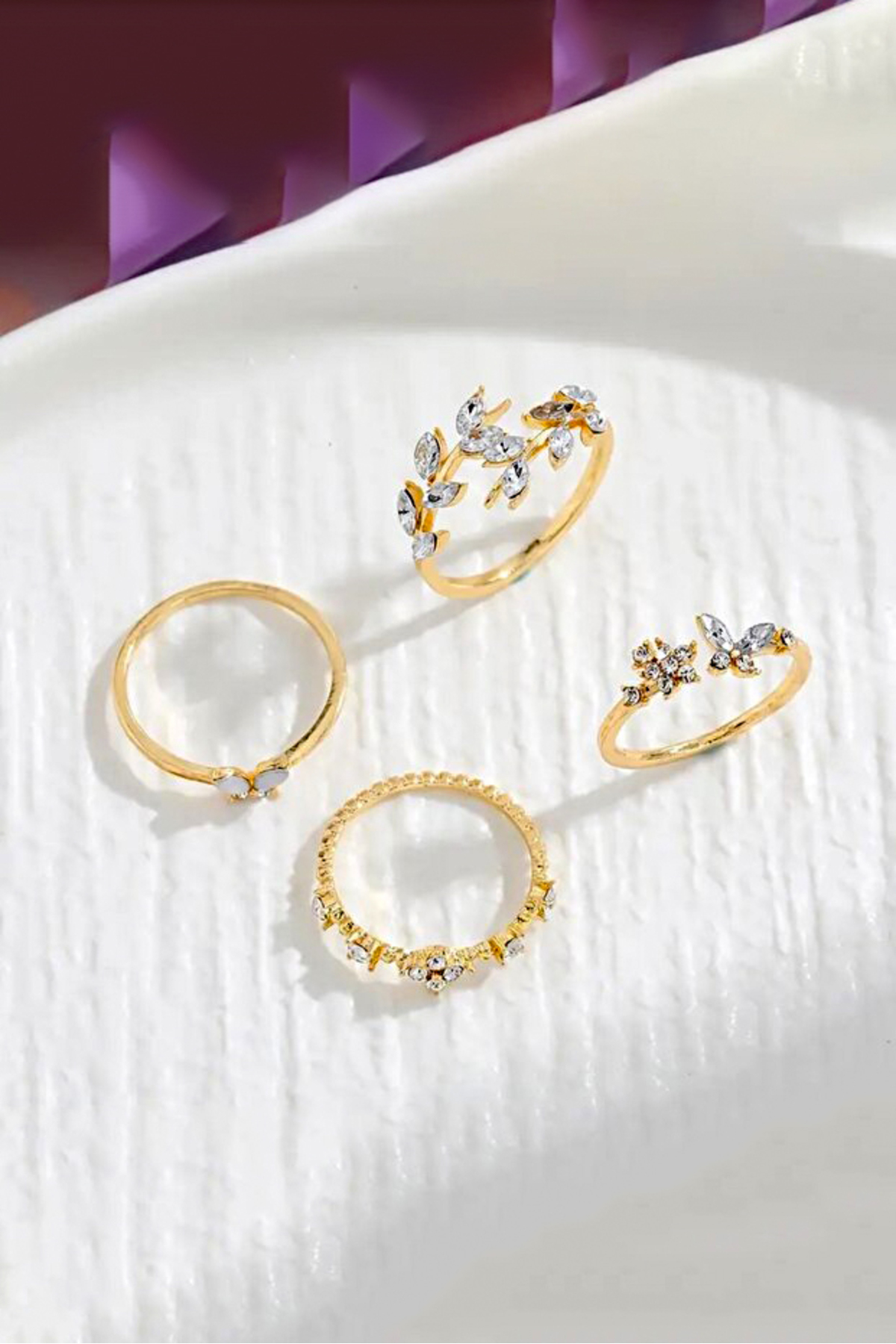 The Collection 4'lü Kombin Kelebek Çiçek Detaylı Eklem Gold Taşlı Yüzük Set
