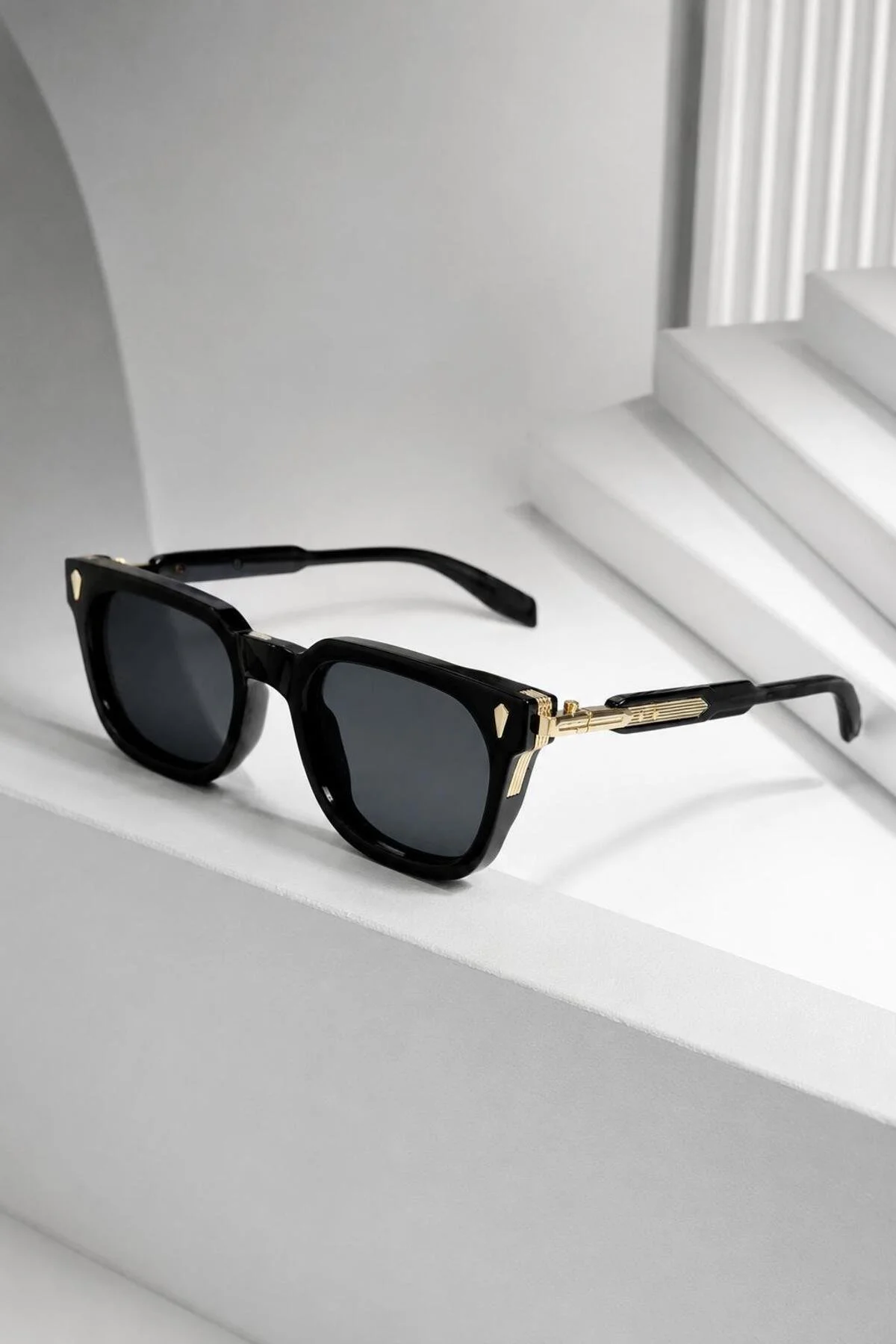 UV400 Premium Siyah Ünisex Güneş Gözlüğü | Gold Metal Detaylı