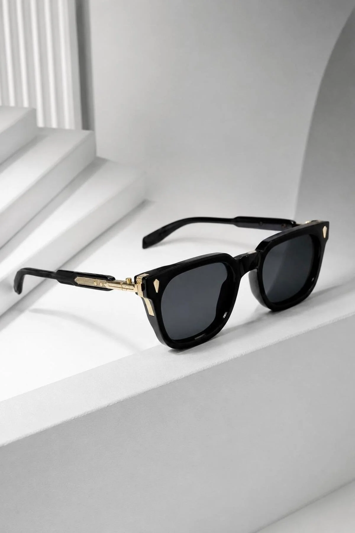 UV400 Premium Siyah Ünisex Güneş Gözlüğü | Gold Metal Detaylı - Görsel 2