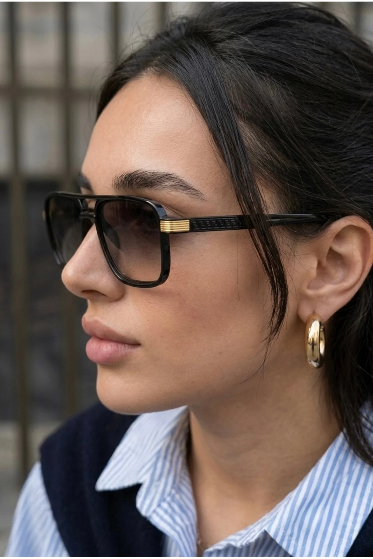 Vega Unisex Kare Siyah Gold Aksesuarlı Ultra Hafif Uv400 Filtreli Siyah Güneş Gözlüğü - Görsel 4